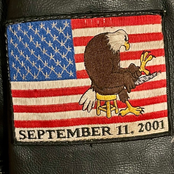 Men’s Black Leather Heavy Bomber Motorcycle Jacket Patches Zippers 🚫sold🚫 - Picture 4 of 14